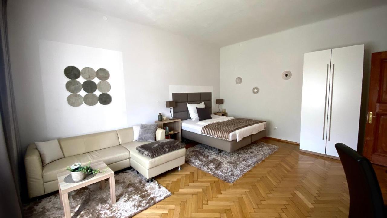 Apartment Im Gruenen Leoben  Esterno foto